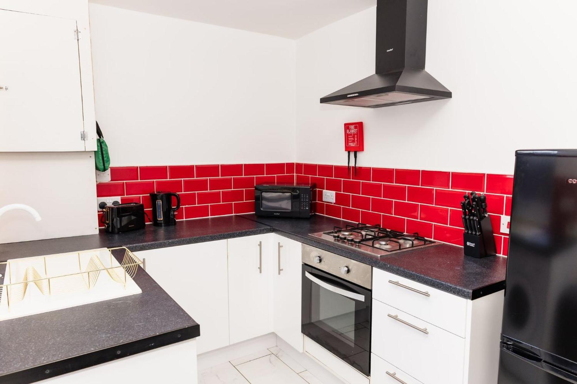 Muriel Retreat - Central Location - Free Parking, Fast Wifi, Smarttv With Netflix By Yoko Property Villa Redcar Exteriör bild
