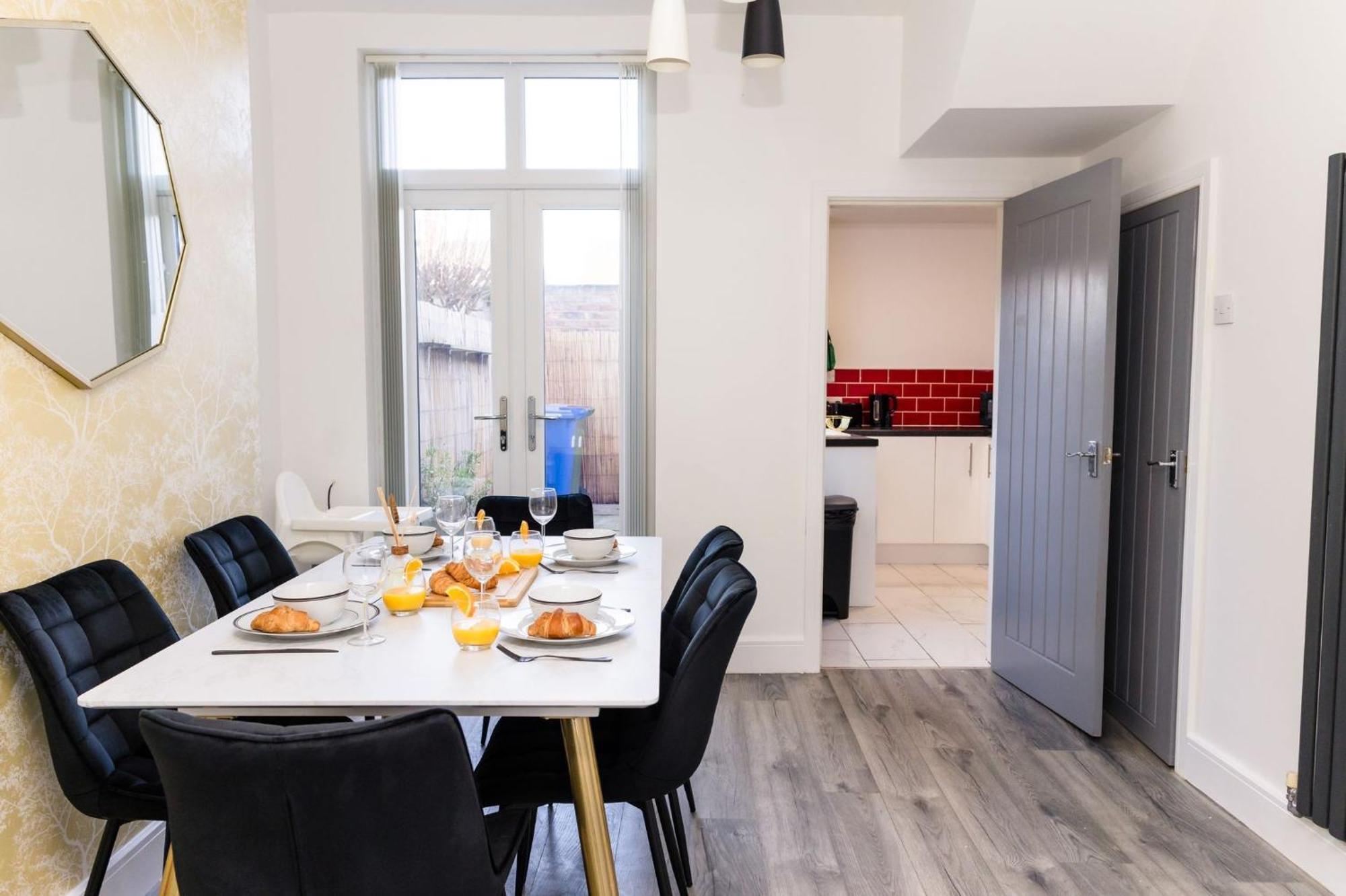 Muriel Retreat - Central Location - Free Parking, Fast Wifi, Smarttv With Netflix By Yoko Property Villa Redcar Exteriör bild